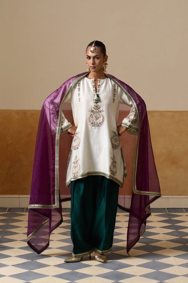 Chaandraat Kurta Set — Chakkraa