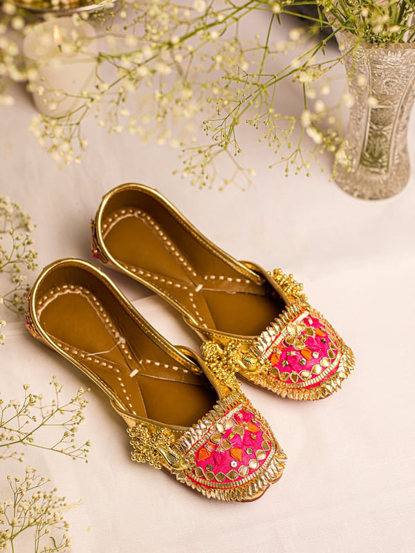 Gota Love Pink Jutti — 5 Elements