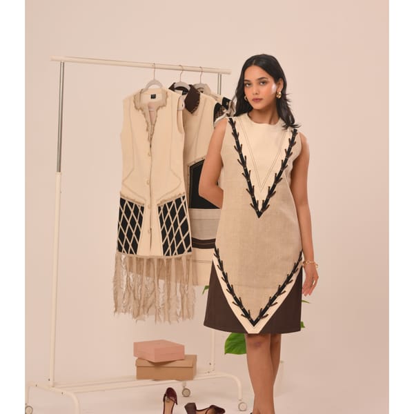 Beige/Black Colorblock Knee-Length Shift Dress — Veera Wear