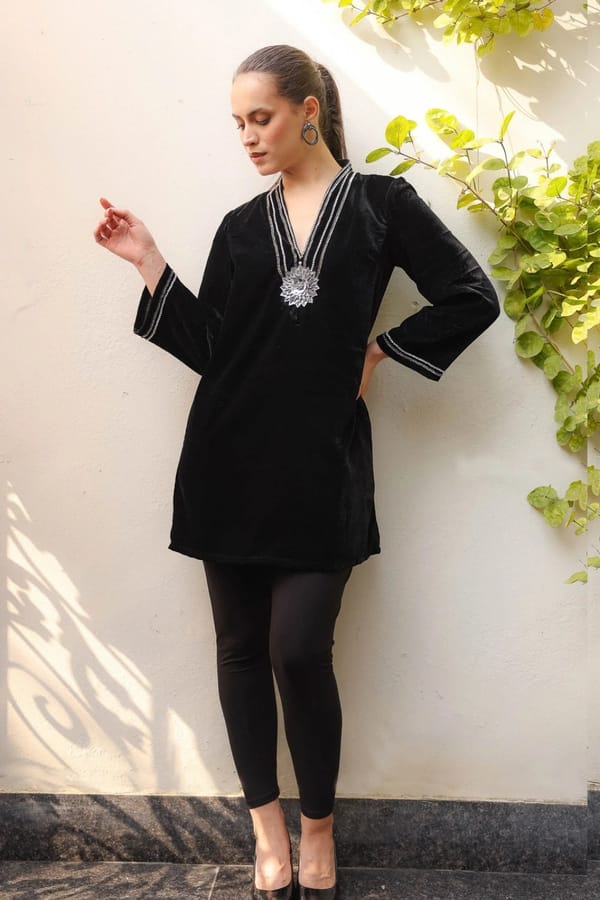 Black Velvet Necklace Tunic — EDITION II