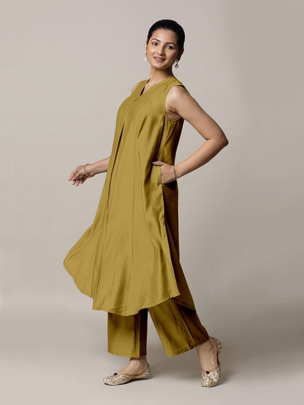 Mirha Rozaana Kurta Set — BINKS