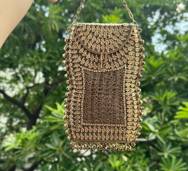 Phone Holder — Zaree