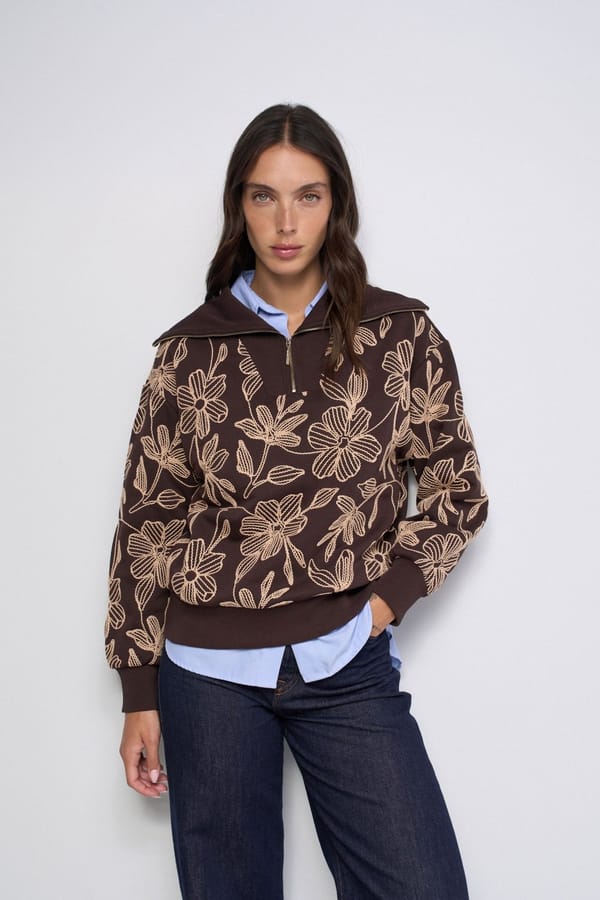Sweatshirt With Floral Embroidery — SALSA JEANS