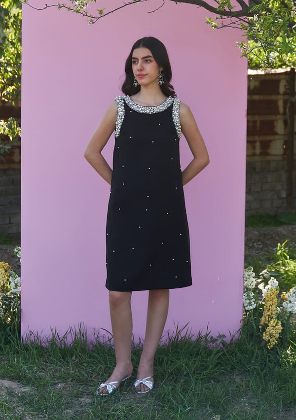 Black Embellished Boat Neck Knee-Length Shift Dress — AMOSHI