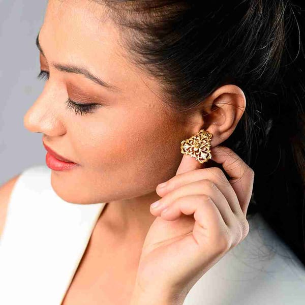 Ameena Studs — Sadgi