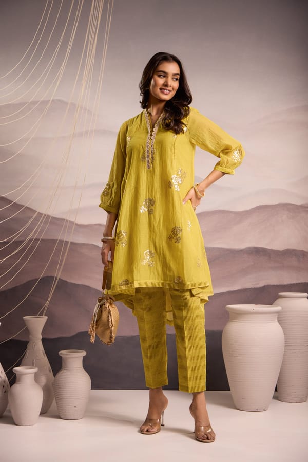 Mul Chanderi High-Low Kurta with Sequin Floral Embroidery and Tissue Pants — Omi Clothing