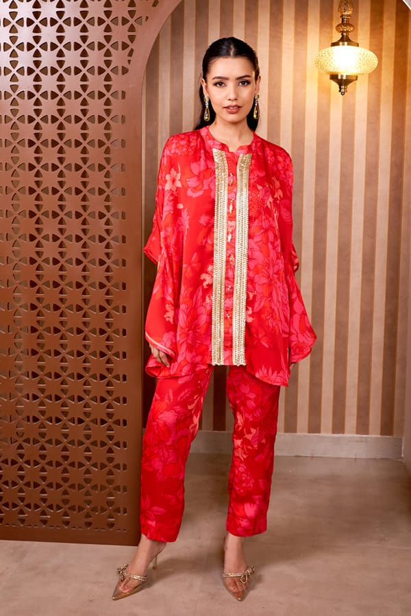 Red Floral Printed Kurta Set with Embellished Placket — Sttavoss