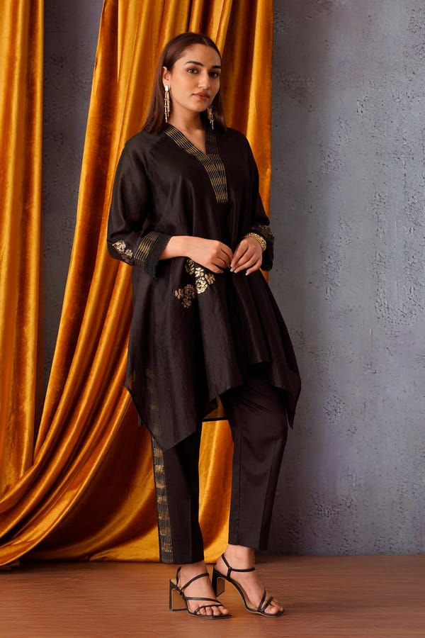 Sequin Flower Patch Embroidered Asymmetric Tunic with V-Neck and Side Stripe Pants — Omi Clothing