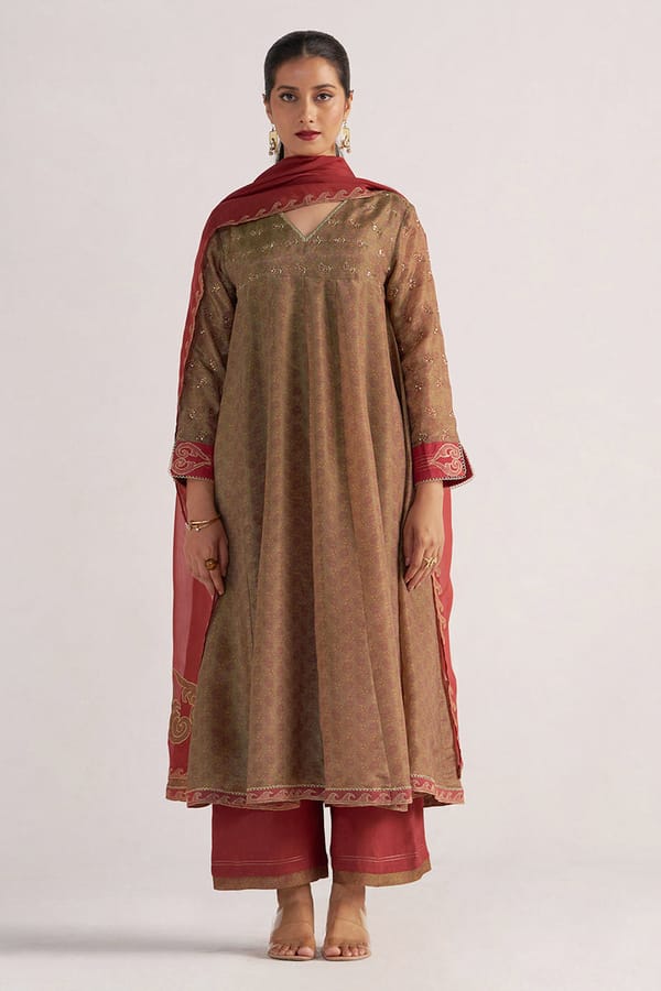 Beige and Maroon Paisley Printed Tissue Kurta Set — Ganga Fashions Pvt Ltd