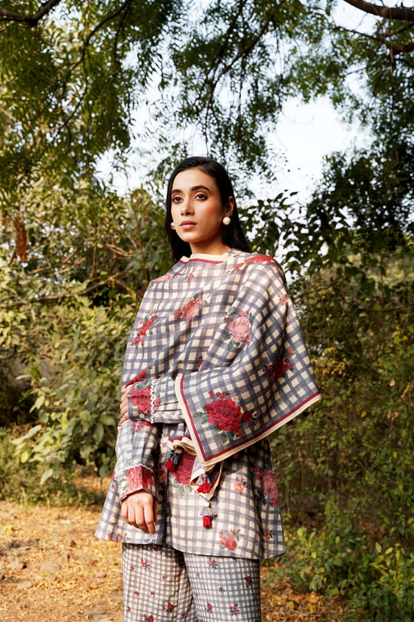 Plaid Blossom Stole — Moh India