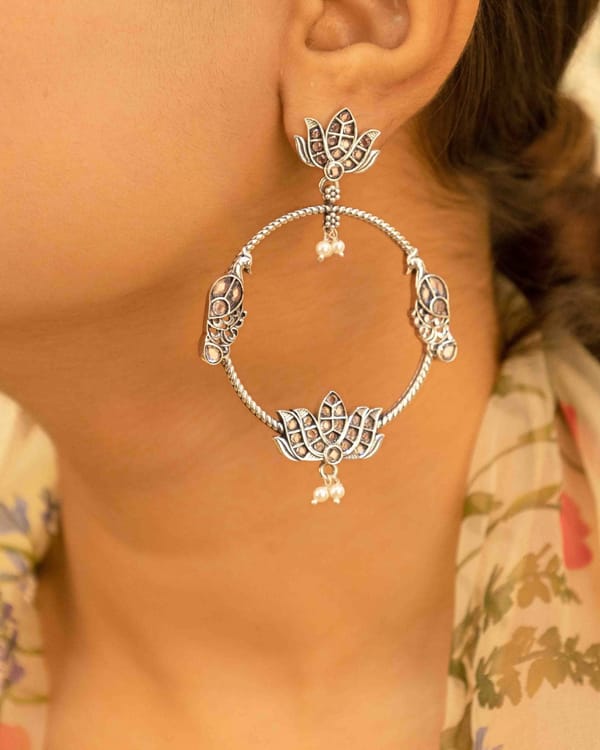 Essence Fine Statement Hoop Earring — Shyle