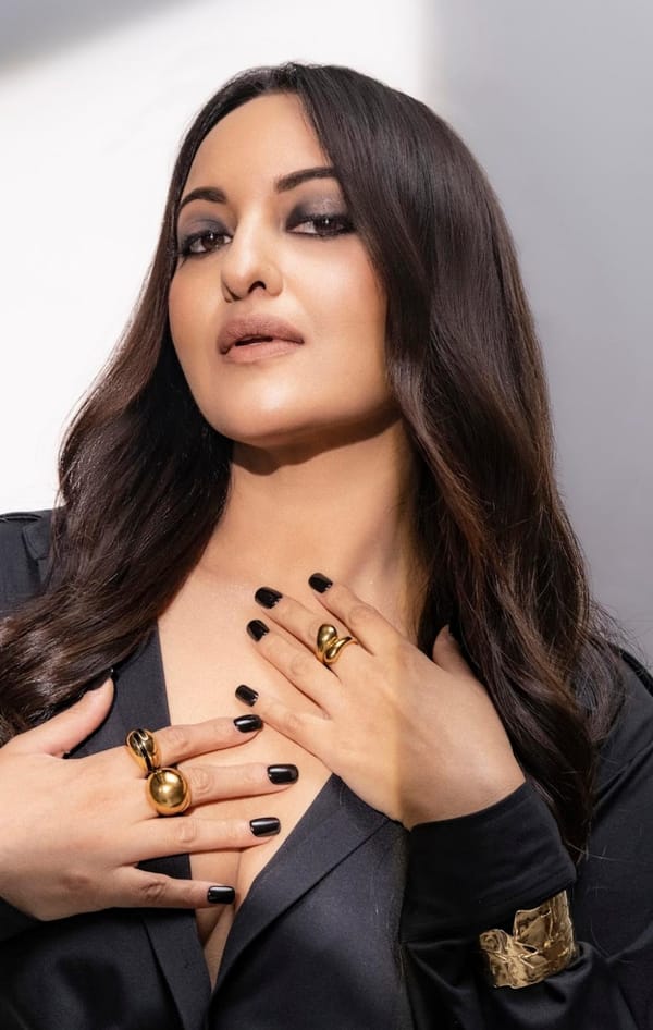 Verdora Enamel Gold Ring — Varnika Arora