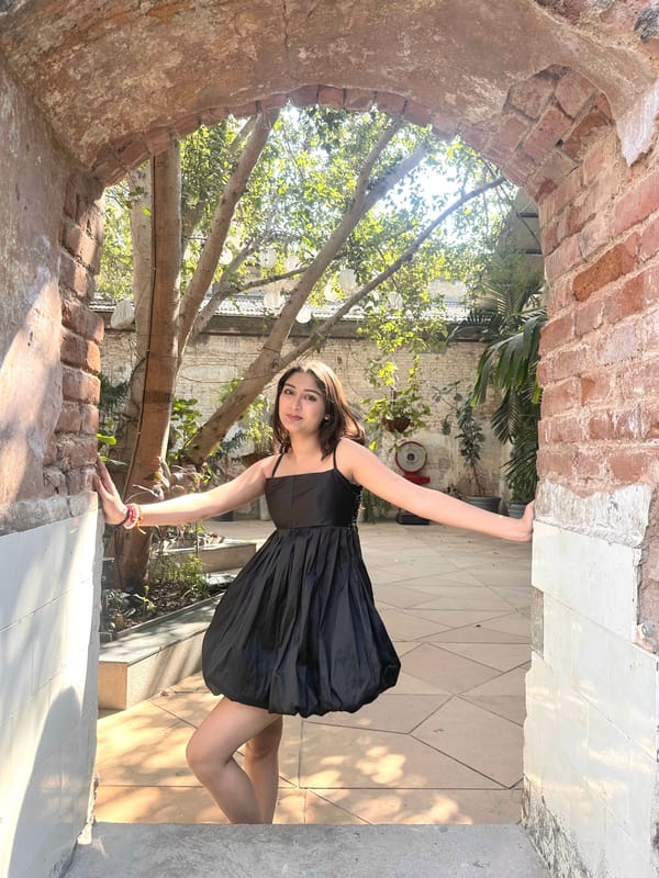 Montana Balloon Hem Short Dress — SAJKE