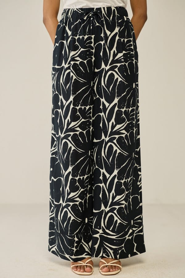 Black And White Wide-leg Pants — Move About Effortlessly