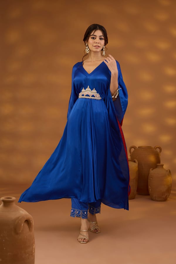 Mann Mandir drape Kurta Set — ISHA GUPTA TAYAL