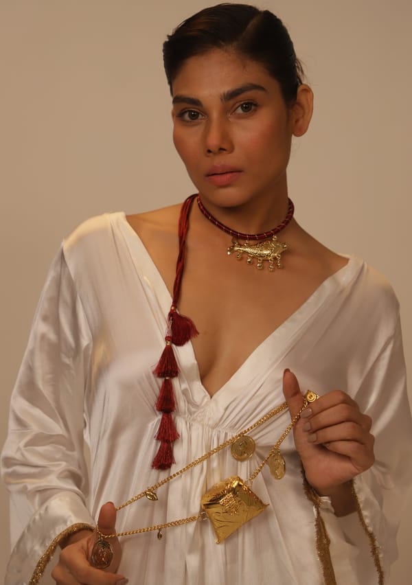 Swarna Batua — D Mak