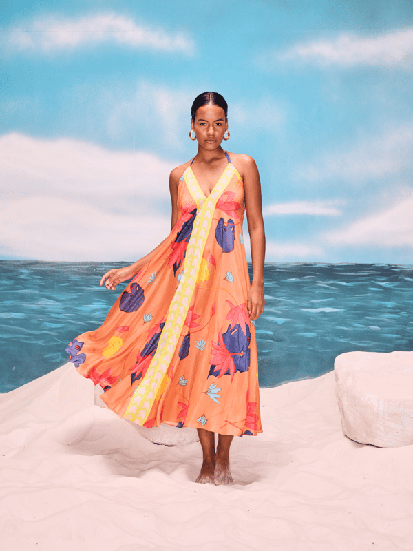 Peach Floral Halter Maxi Dress with Contrast Border — GUAPA