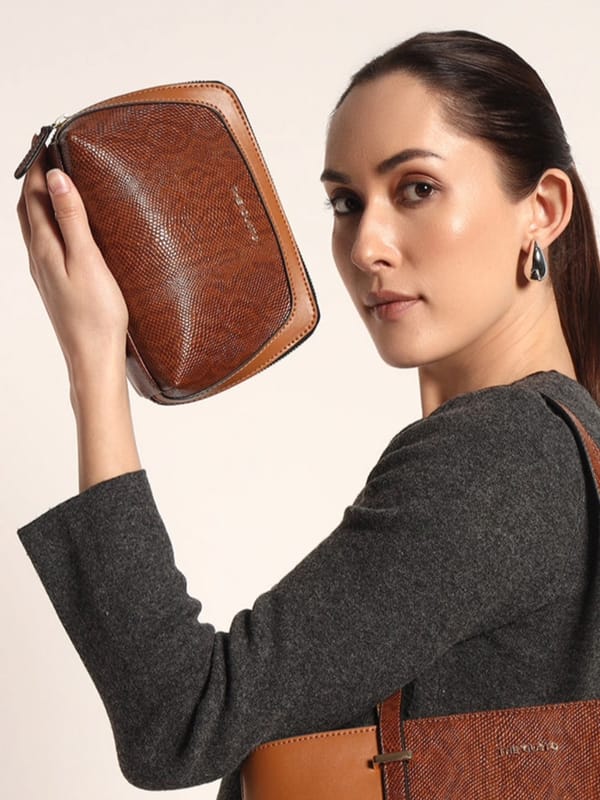 Iconic Pouch - Tan — The Gusto