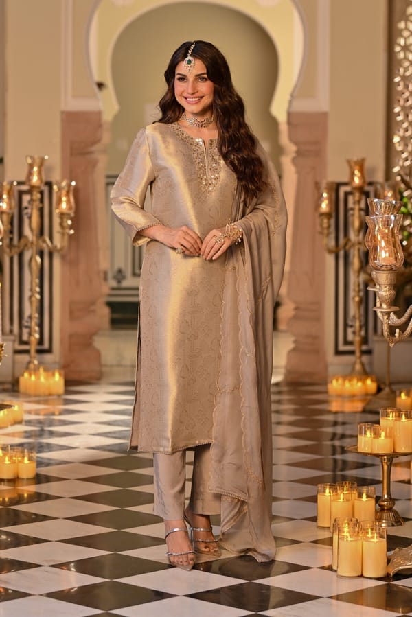 Slate Grey Premium Pure Muslin Silk Jacquard with Patch Embroidery, Hand Work Zari lace on Daman Kurta With Scallop Zari Border Dupatta-SET OF-3 — MAHEE JAIPUR