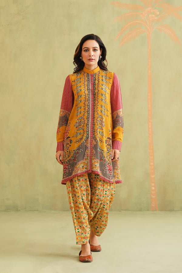Yellow Printed Bemberg Crepe Kurta Co-ord Set — NEETIKA CHOPRA
