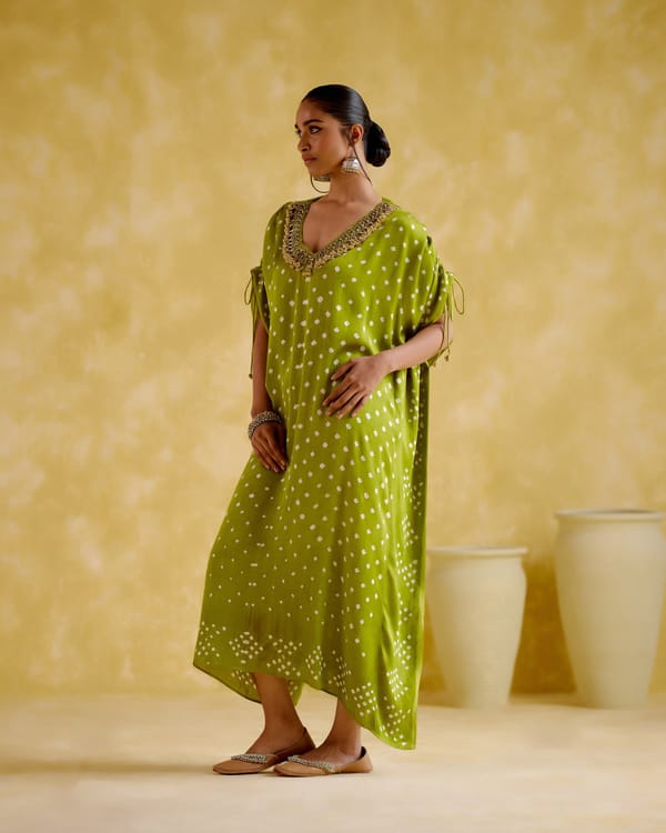 Green Bandhani Print Kaftan with Embellished V-Neck — 5 Elements