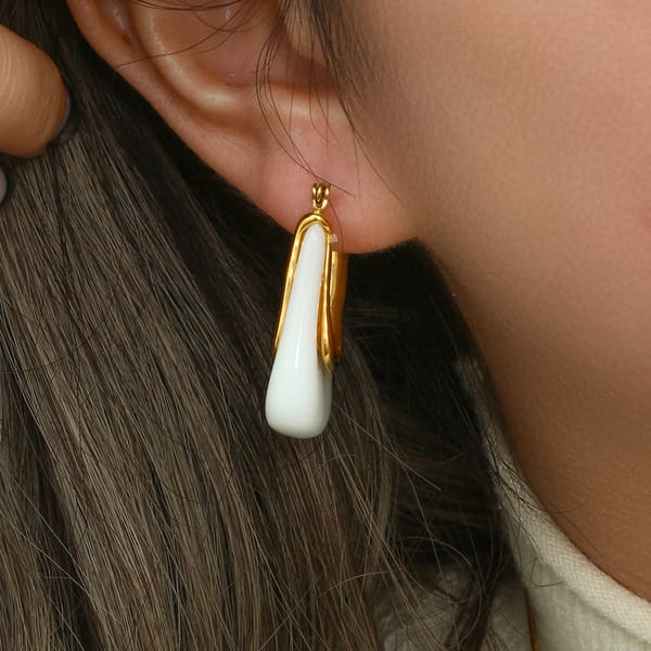 Ava Hoop Earrings — Cariove