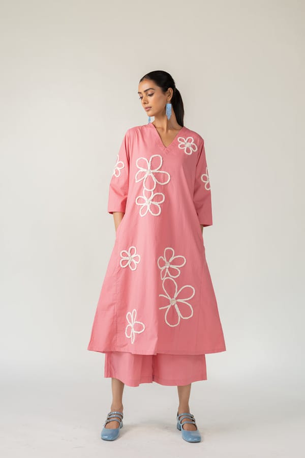 Pink Cotton Poplin Kurta Set with Daisy Embroidery — Silai studio