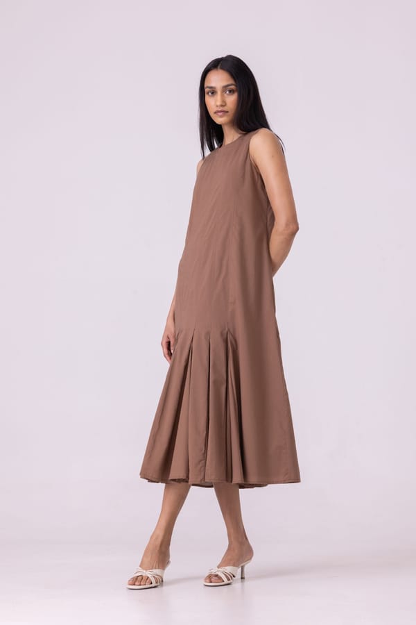 Arwen Pleated Midi Dress — The Summer House