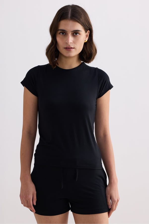Essential Short Sleeve Tee — REISTOR