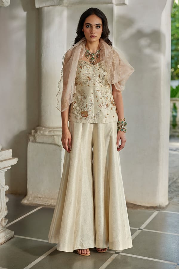 Niri Kurti Set — Paulmi and Harsh