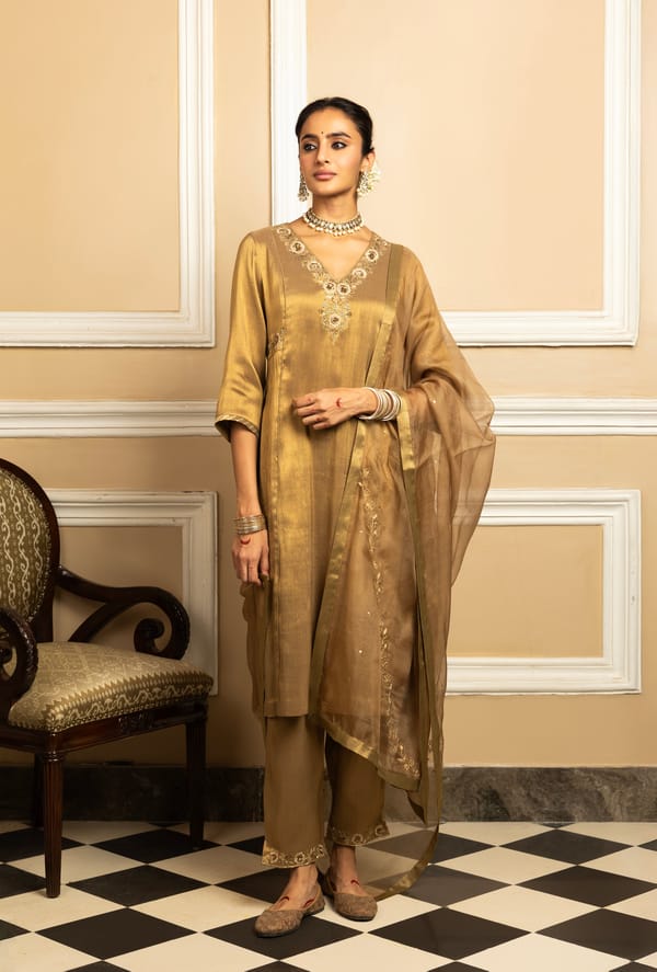 Suhani Tissue Handcrafted Kurta Set — Dohr India