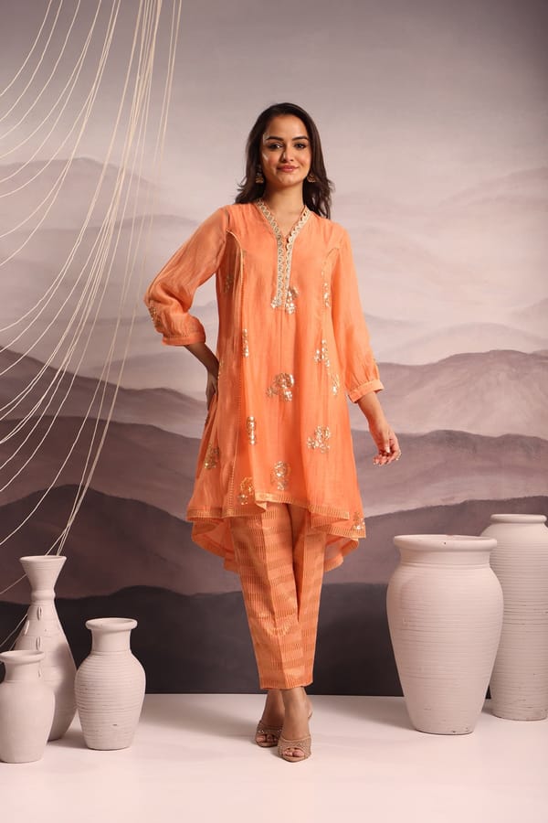 Mul Chanderi High-Low Kurta with Sequin Floral Embroidery and Tissue Pants — Omi Clothing