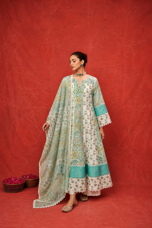 Naseebo Aqua Bloom Hand Block Printed Kurta Set — Naseebo