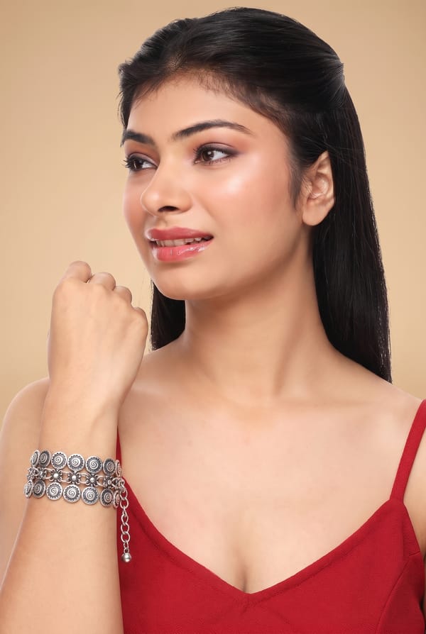 Zikra Oxidised Silver Bracelet — Thingalicious