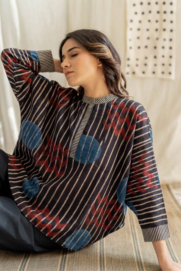 Black Geometric Printed Anti-Fit Cotton Top — Vraj Bhoomi