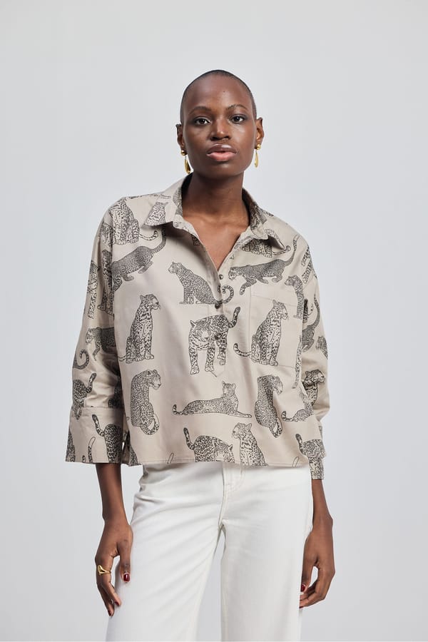 Oversized Cropped Front-Buttoned Shirt In Animal Print — REISTOR