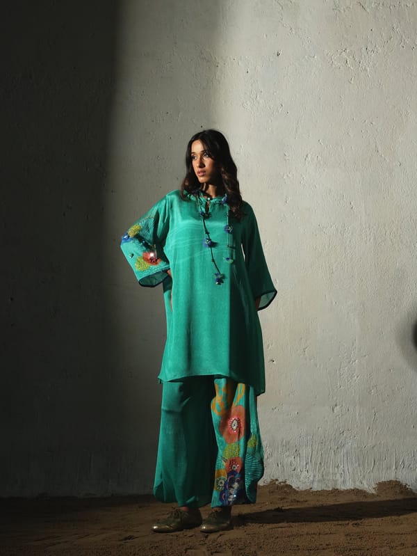Aqua Straight Chiffon Kurta Set with Keyhole Neck — Basil Leaf