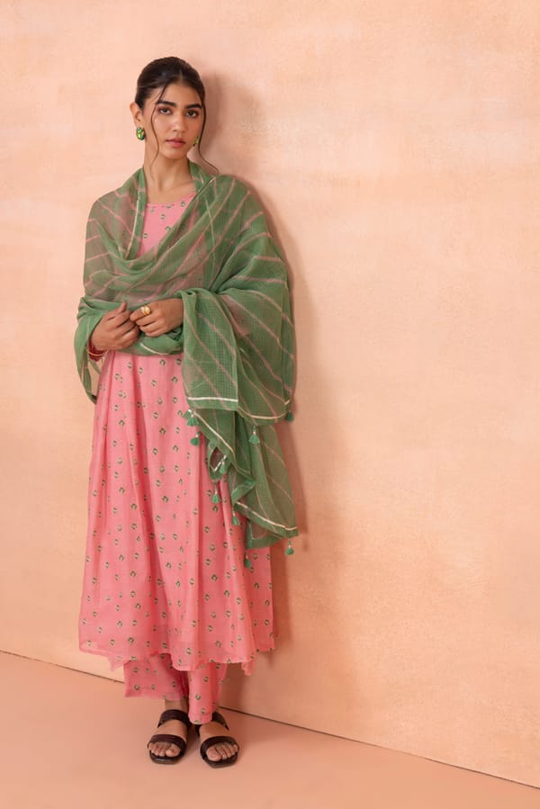 Pink Printed Silk Kurta Set with Green Dupatta — CHHIPA JAIPUR