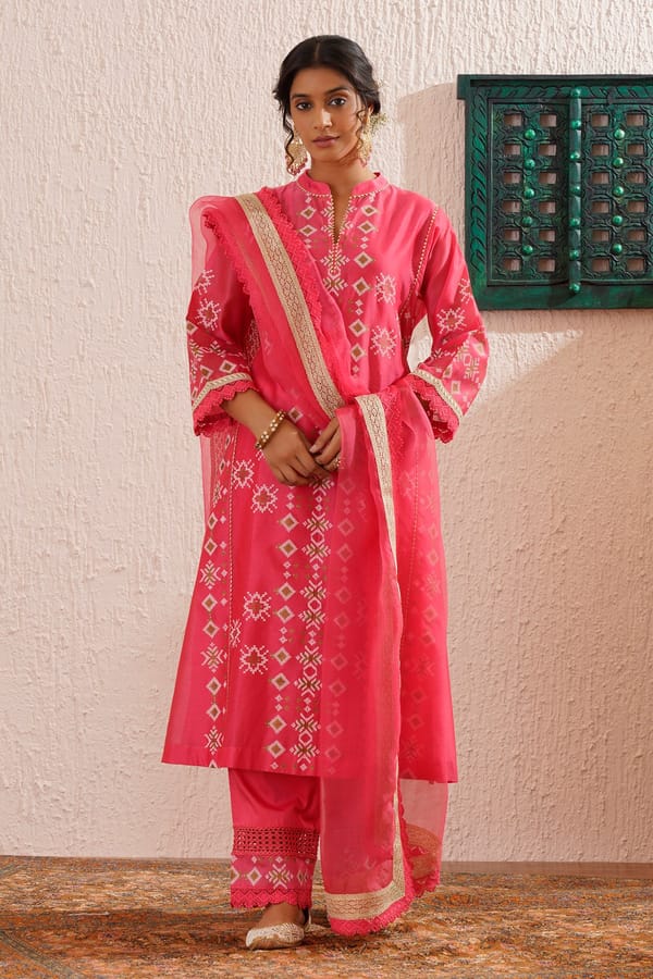Block Printed Kurta Set With Pants & Dupatta — Omi Clothing