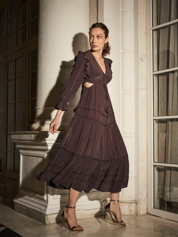 Grey V-Neck Cutout Tiered Midi Dress — Style Island