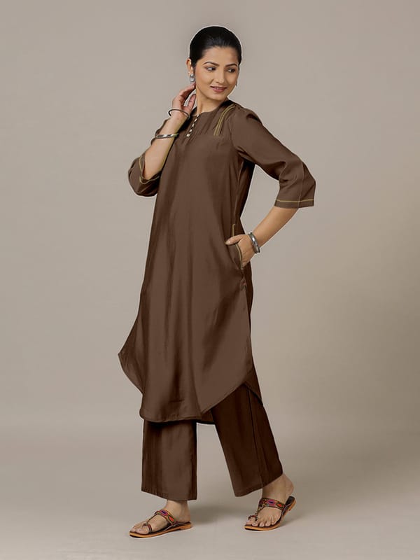 Urvi Rozaana Kurta Set — BINKS