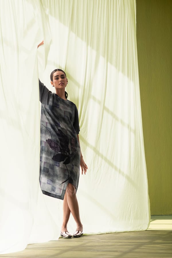 Array Bandhani Charcoal Dress — CLOS