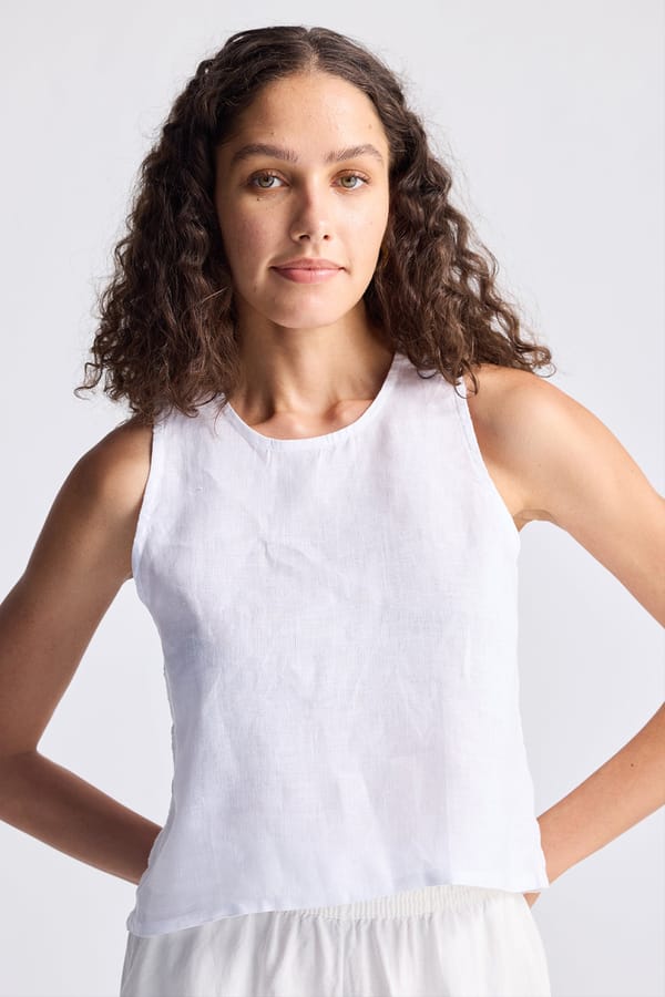 Coconut White Hemp Button-Back Embroidered Crop Top — REISTOR