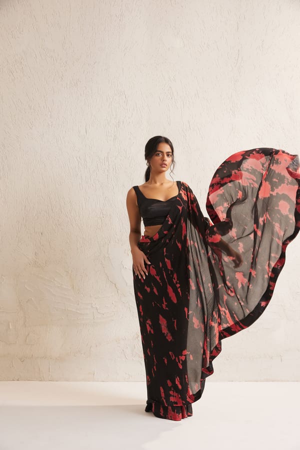 Ratna Marble Print Saree — DORABI