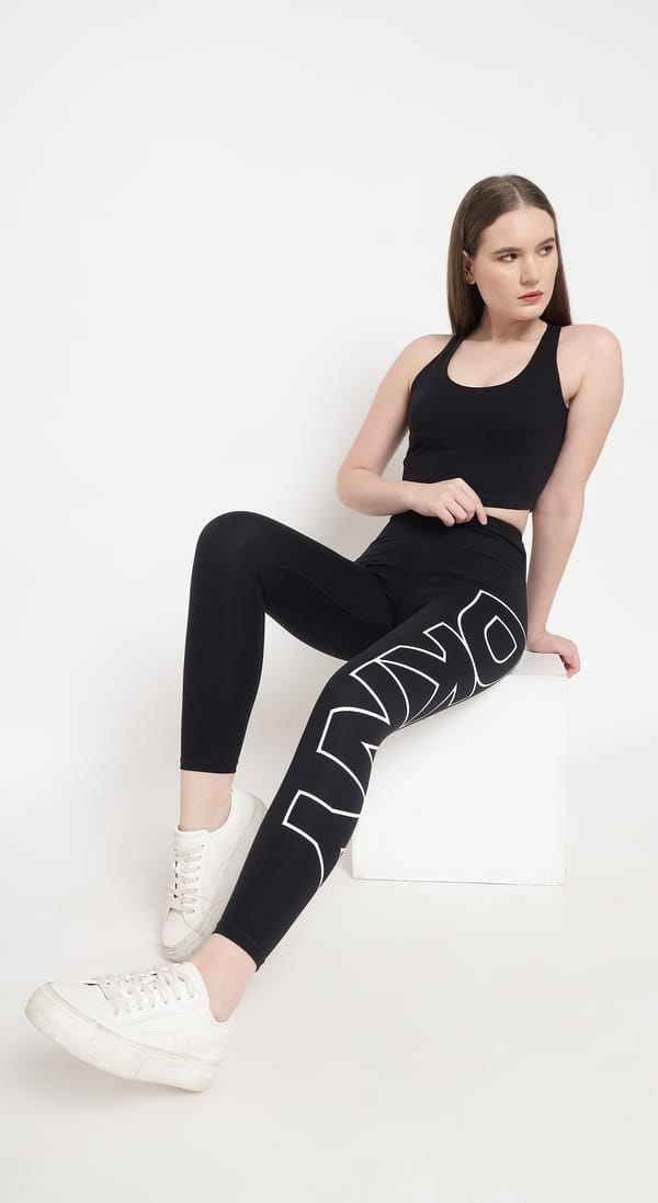Black Longline Scoop Neck Racerback Sports Bra — DKNY