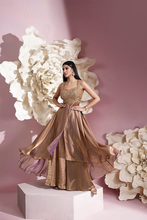 Champagne Gold Shimmer Kurta Set with Embroidered Bodice — QUNIC