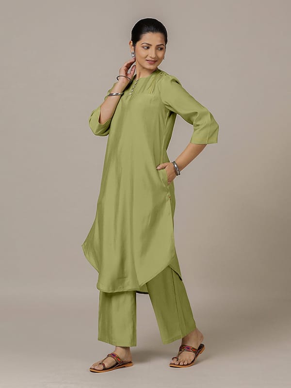 Urvi Rozaana Kurta Set — BINKS