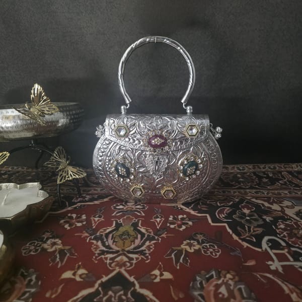 Raabta Bag In Silver — Adwita