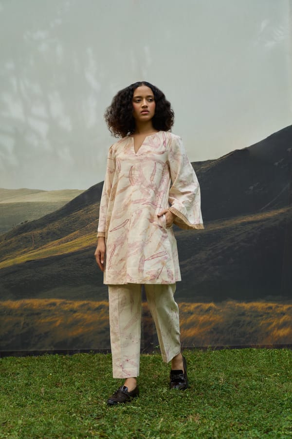 Pink Foliage Kurta & Pants Set — ALTER NATIVE