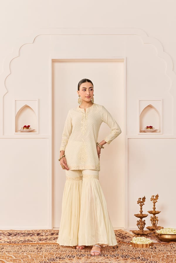 YASNEEN - SHORT KURTA WITH GARARA AND DUPATTA — Sheetal Batra